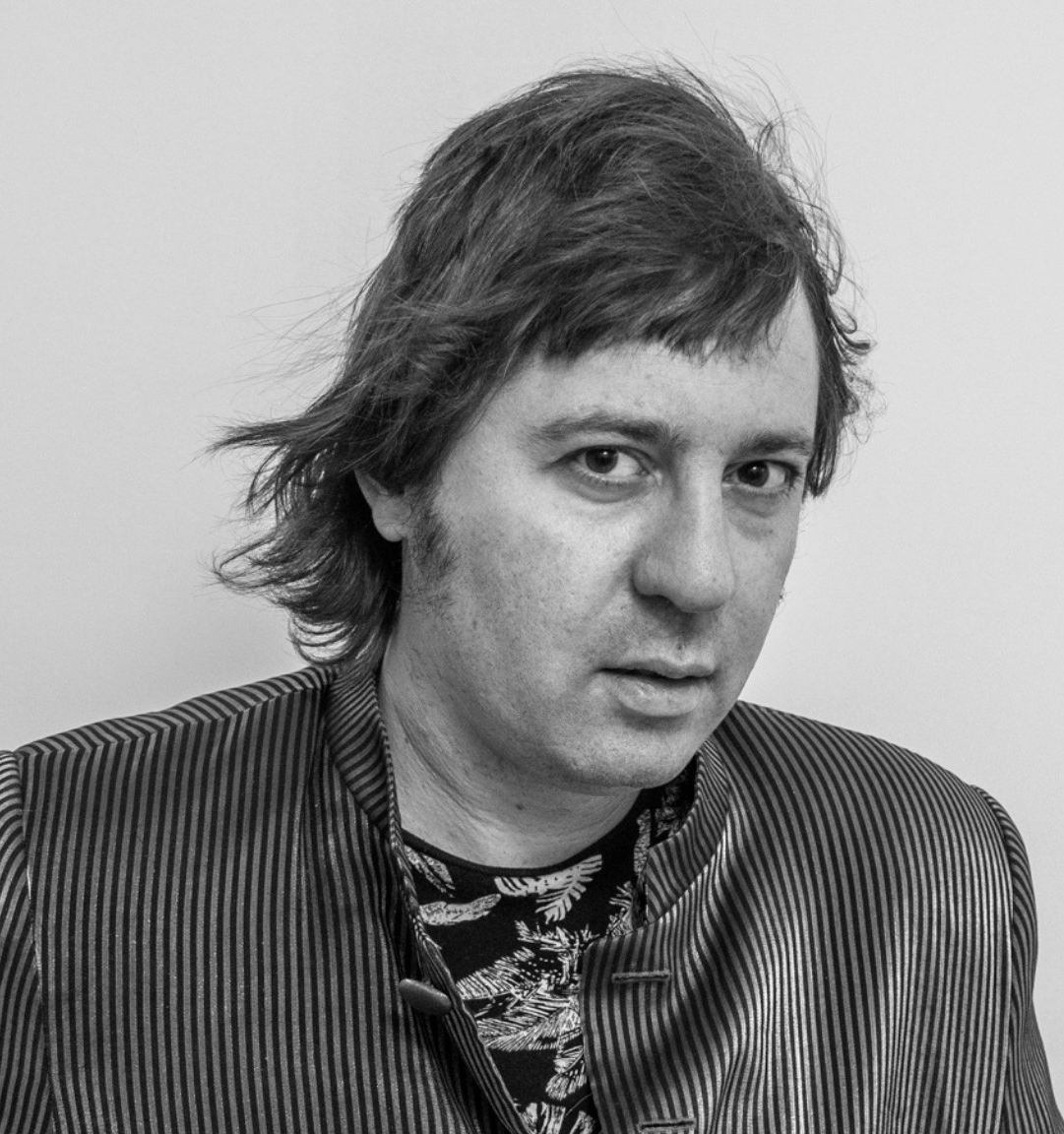 Cristian López — Músico, compositor, cantante, guitarrista y productor musical