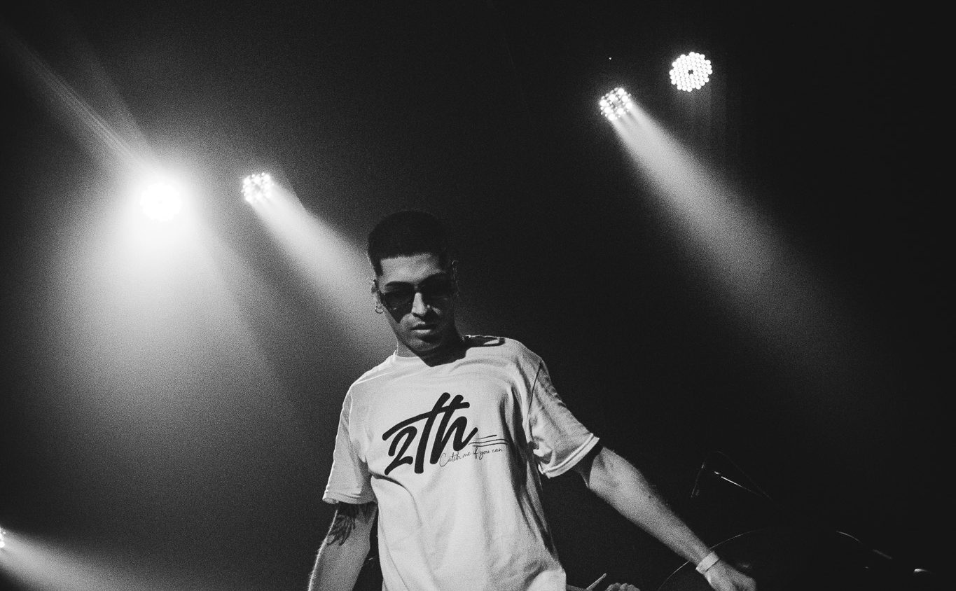 Paraíso de cemento: el rap como redención entre el ruido y la fe