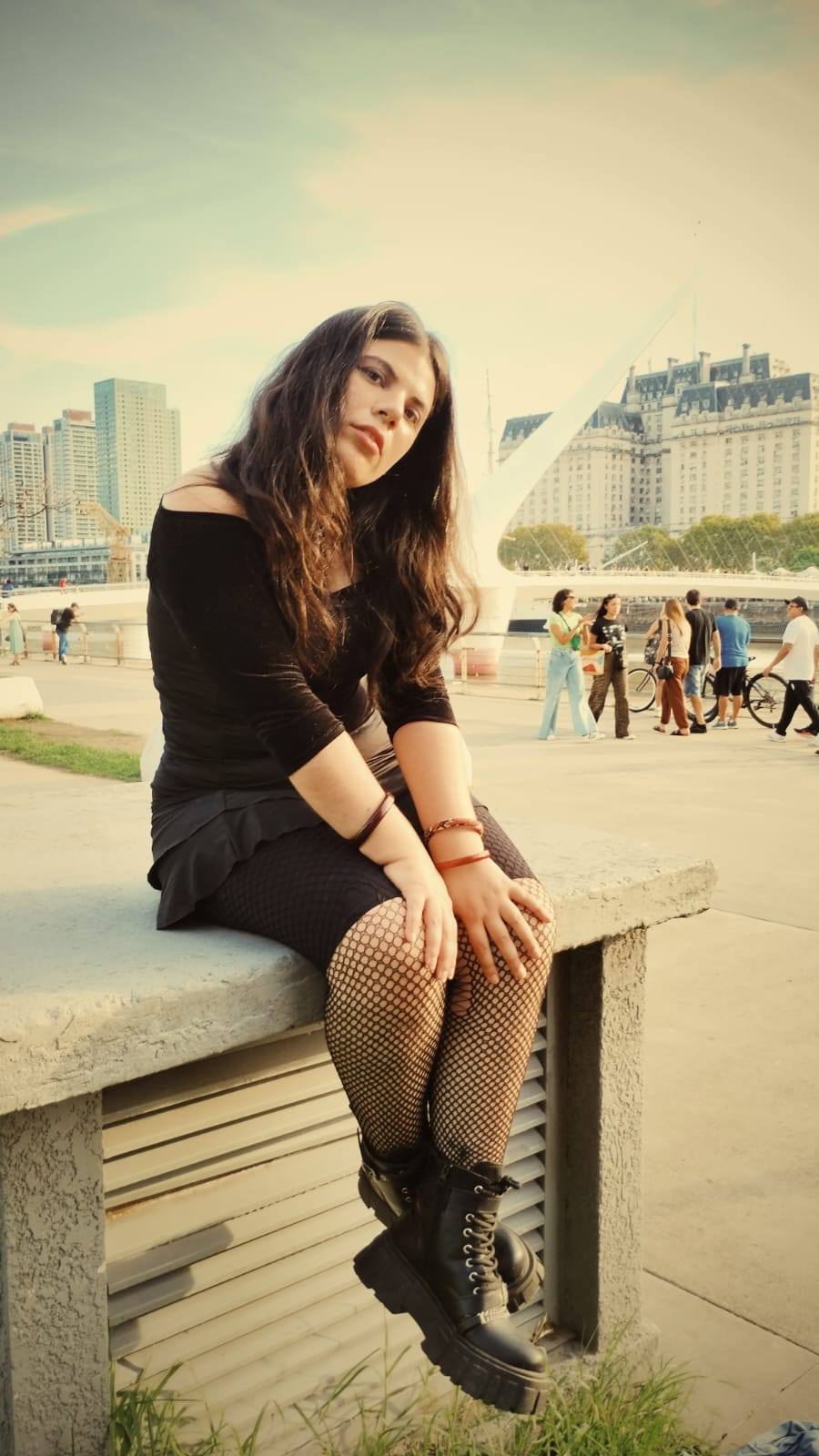 Cecilia La Rocca ilumina su universo con “Sol”: folk melódico de alto ...